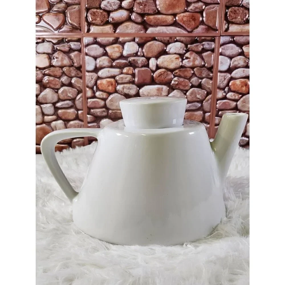 Ikea White Modern Style Tea Pot with Handle and Locking Lid Classic Large
